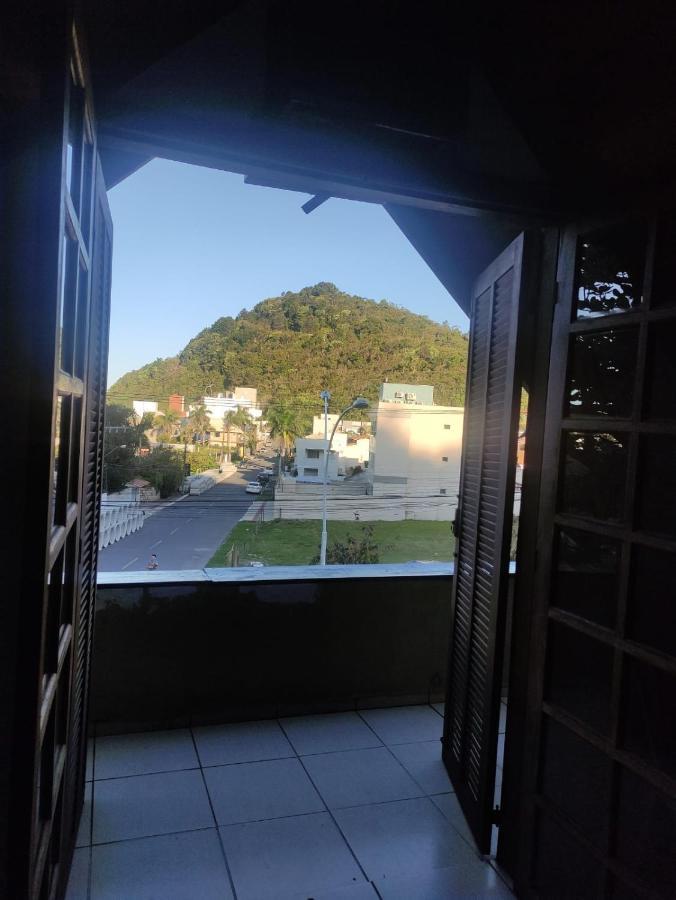 Pousada Bravo House Balneário Camboriú Kültér fotó